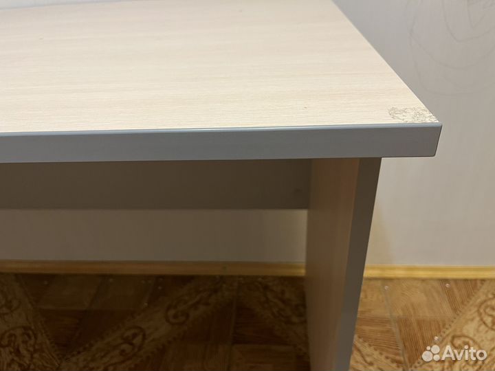 Стол письменный офисный