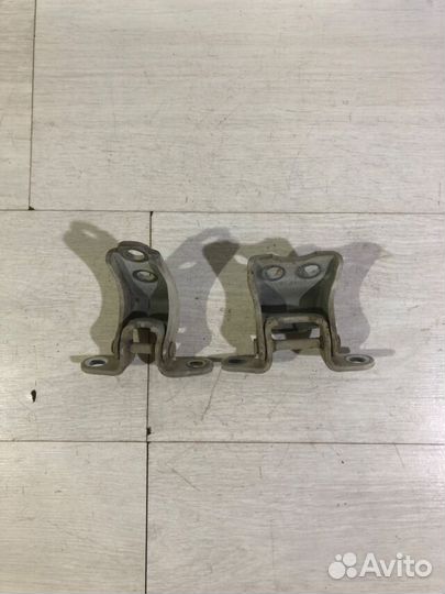 Петля двери перед лев honda accord 8 2.4 ат седан