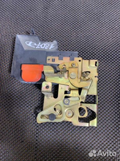 Замок двери сдвижной Volkswagen Caddy 2 GK9827503