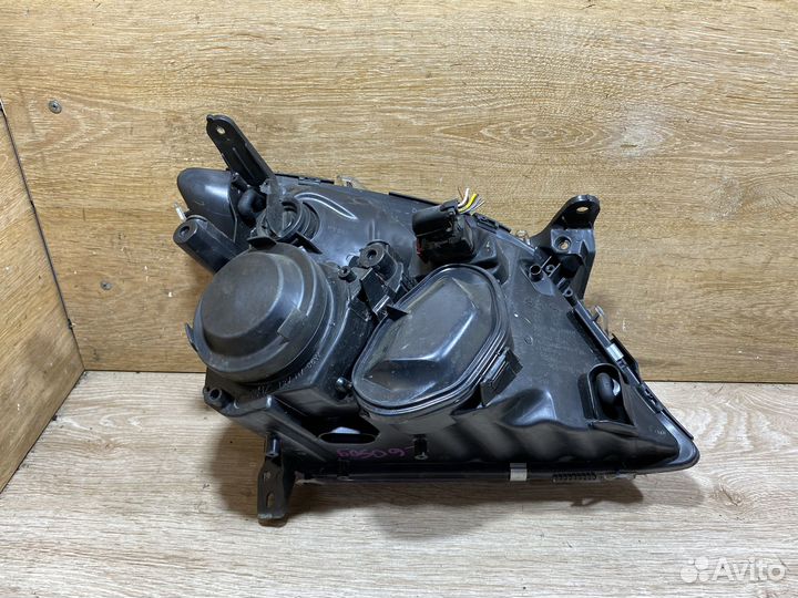 Фара передняя левая Opel Vectra C дорест 142509