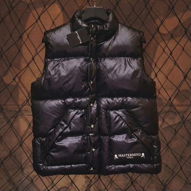 Жилет Mastermind World черный