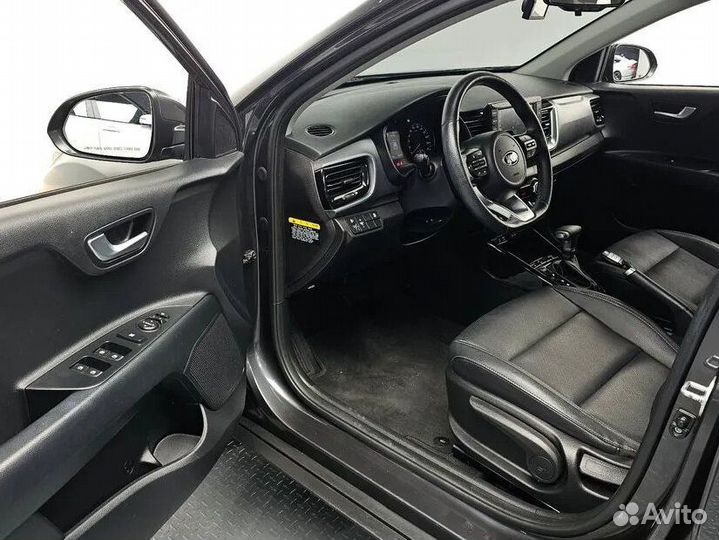 Kia Stonic 1.4 AT, 2019, 23 000 км