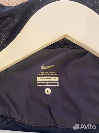 Ветровка Nike женская