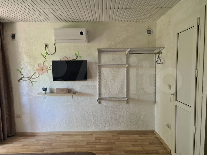 Комната 23 м² в 3-к., 1/1 эт.