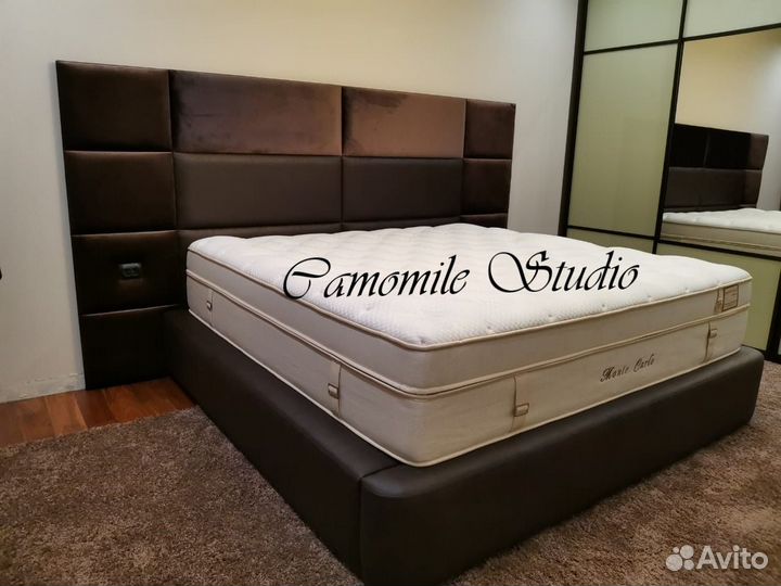 Кровать с мягким изголовьем