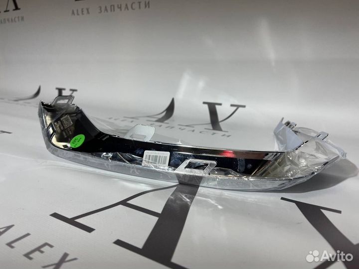 Накладка бампера хром на Geely Monjaro оригинал