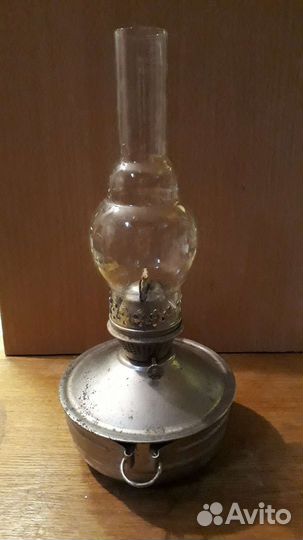 Лампа керосиновая