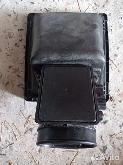 Корпус фильтра+дмрв pajero 2 6g74 3,5