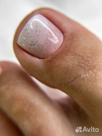 Маникюр, педикюр, подология