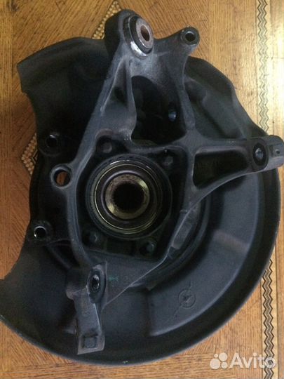 Задний левый кулак Mercedes W211 AMG 5.5 Compresso