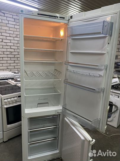 Холодильник Siemens (2.камеры) 2 m