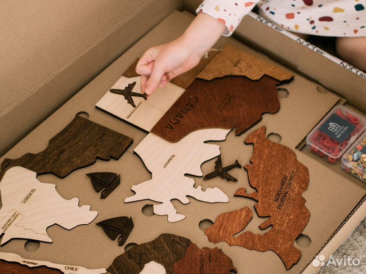 Деревянная карта мира на стену