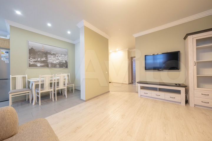 2-к. квартира, 78 м², 10/18 эт.