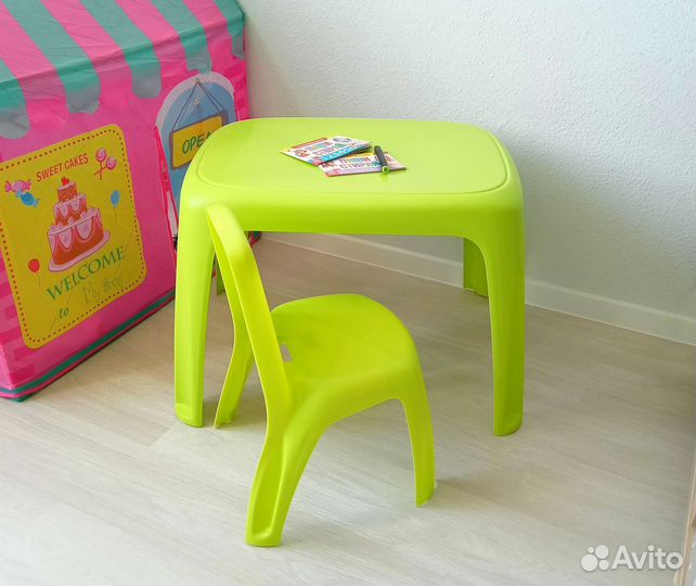 Детский столик со стульчиком