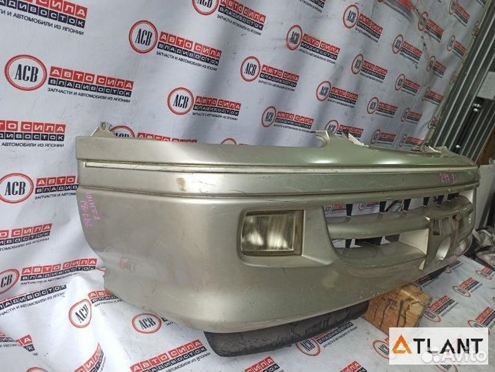 Бампер передний toyota hiace