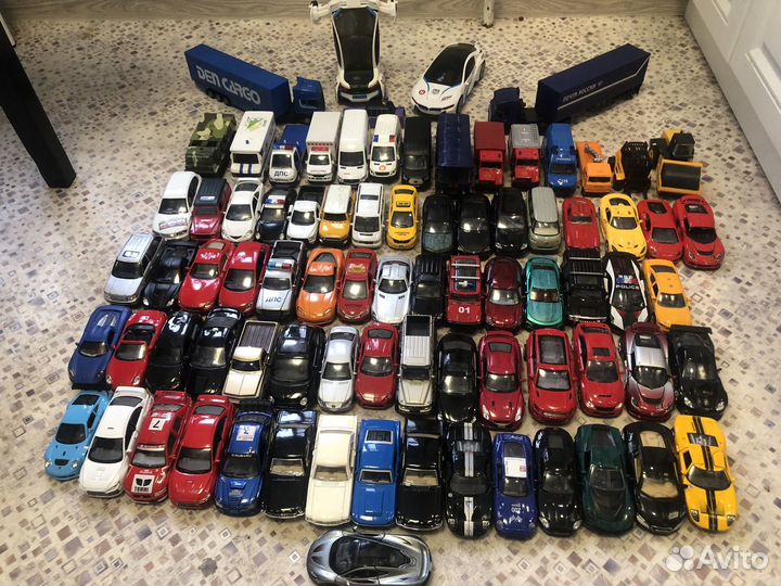 Машинки металлические