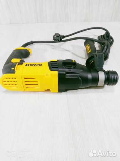 Перфоратор Dewalt D25133K