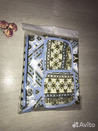 Кухонный набор (фартук, полотенце, прихватки)