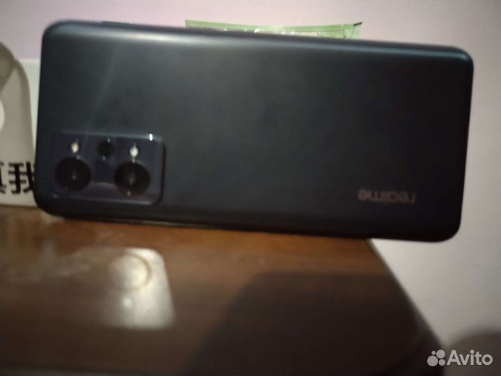 Продаю телефон