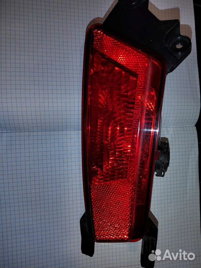 Фонарь задний в бампер левый BJ3215K273