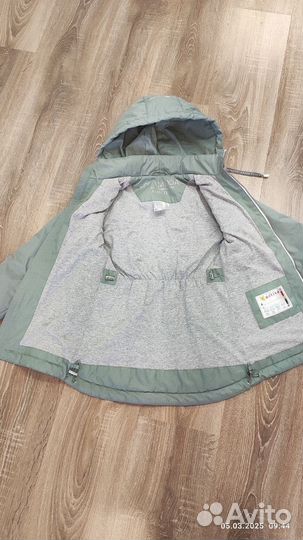Куртка демисезонная для девочки