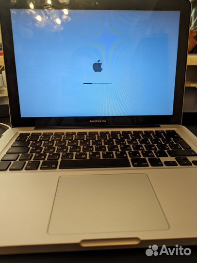 Apple MacBook Pro 2010 + зарядка на запчасти