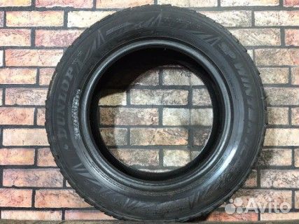 Dunlop SP Winter Ice 02 215/60 R16