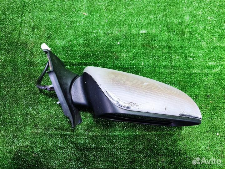 Зеркало правое Toyota Yaris P90 2010