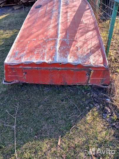 Продам моторную лодку Крым 3