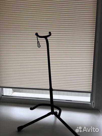 Держатель для гитары