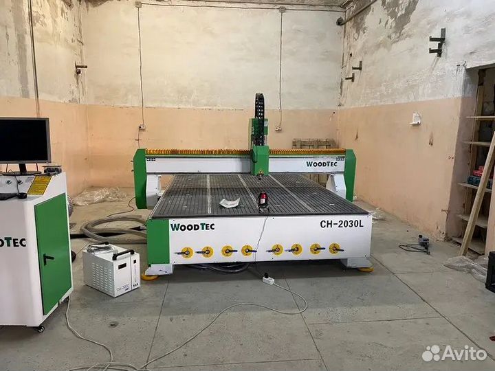 Станок фрезерный с чпу/Вакуумная подготовка CH-2030L