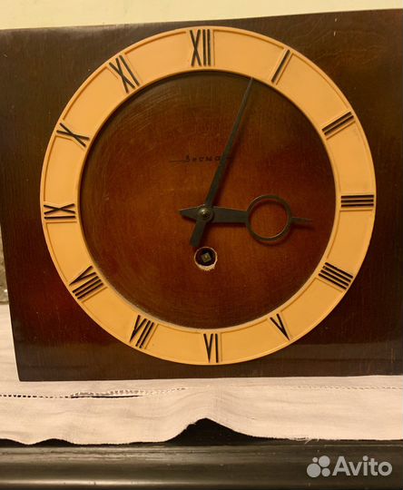 Часы Весна настольные