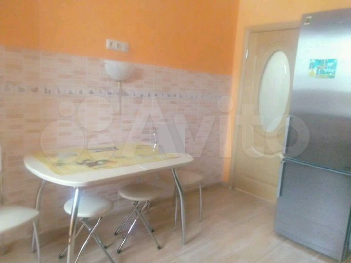 2-к. квартира, 56 м², 1/5 эт.