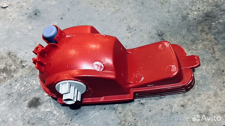 Фонарь в задний бампер Honda Stream