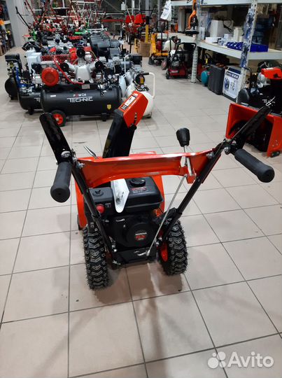 Снегоуборщик бензиновый Honda