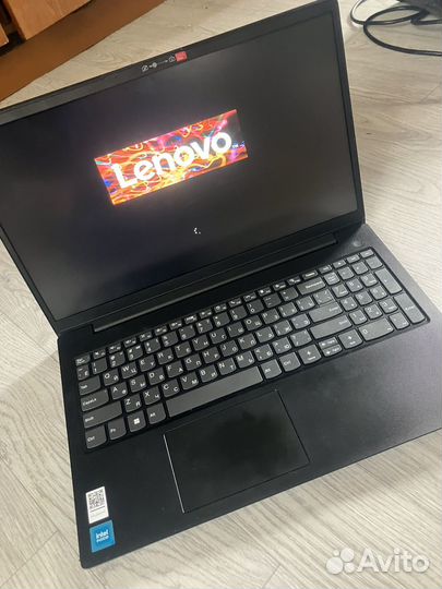 Ноутбук lenovo