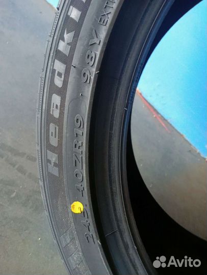 Habilead HF330 245/40 R19 98Y