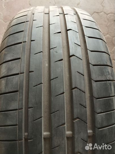 Compasal Blazer UHP II 215/55 R17