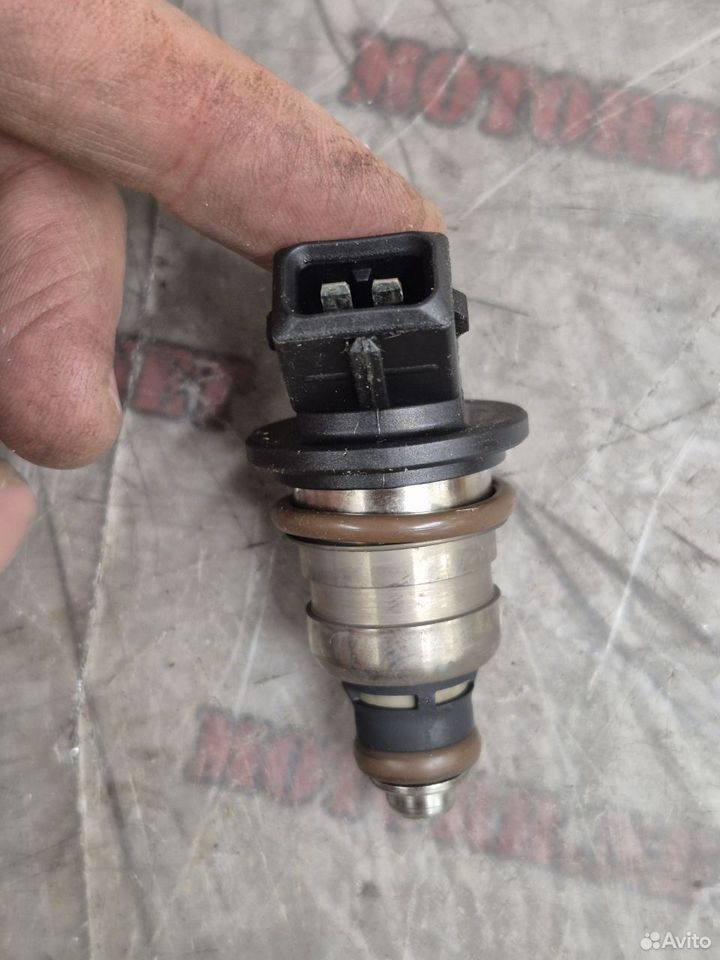 Mercury 135-200 HP 01-06 форсунка топливная