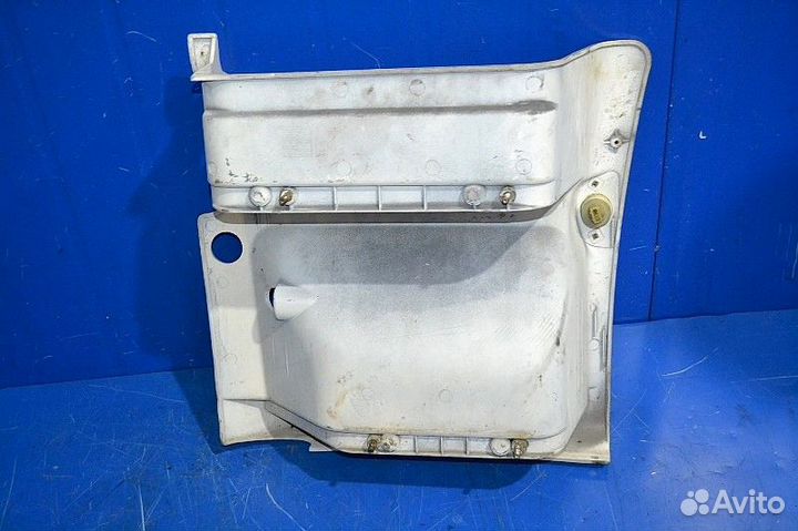 Корпус основной подножки, правый renault trucks Pr