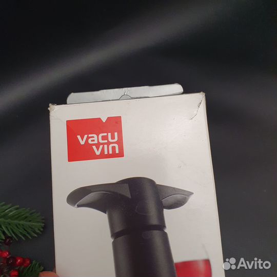 Вакуумный насос VacuVin Wine Saver + 2 проб. / нов