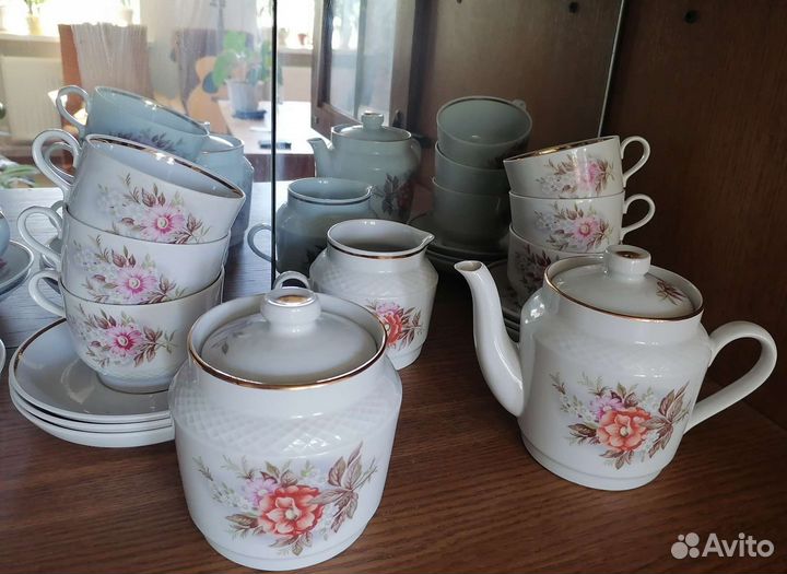 Чайный сервиз, молочник