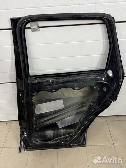 Дверь задняя правая cayenne 958 touareg hf
