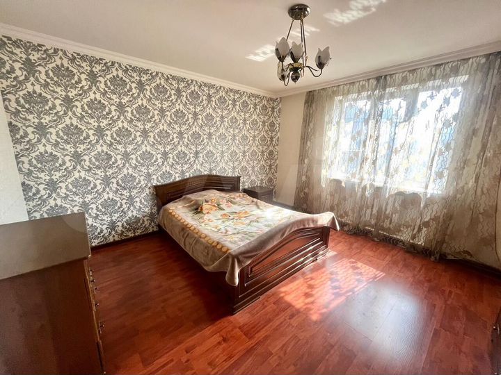 Дом 211,7 м² на участке 6 сот.