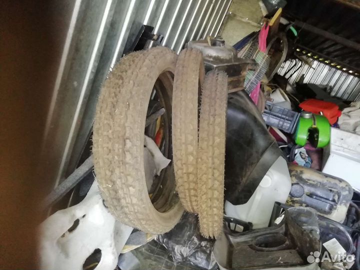 Продаю покрышки новые СССР на мопед Карпаты