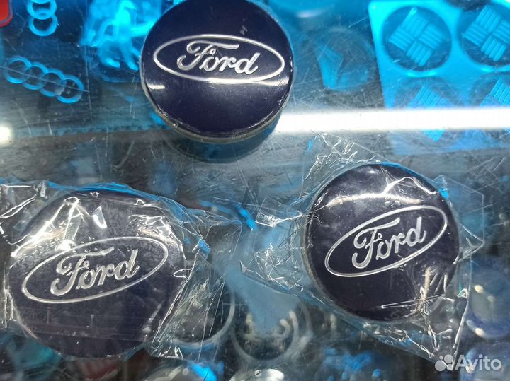 Заглушка диска форд синяя