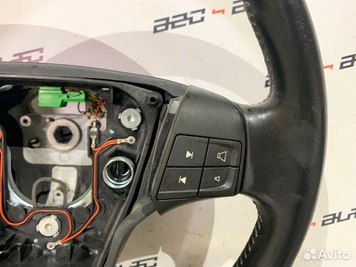 Руль Volvo S40 II 2.0 2011