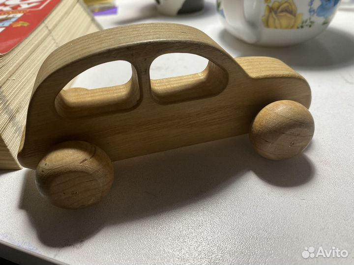 Развивающая игрушка деревянная машинка Lotes toys