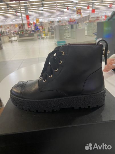 Ботинки женские