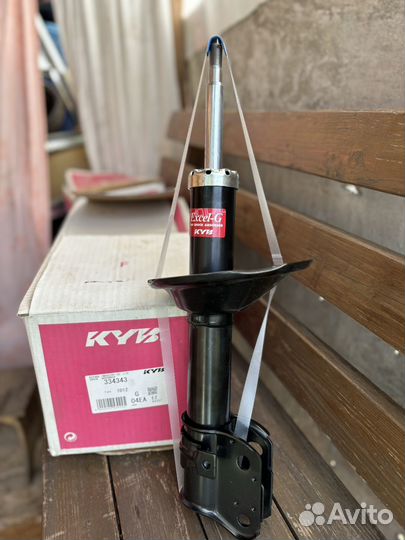 Передние стойки с опорами